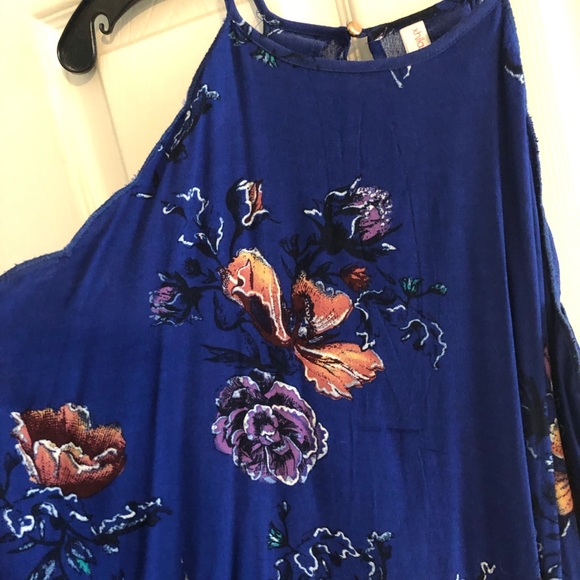 Floral dress - Picture 2 of 2